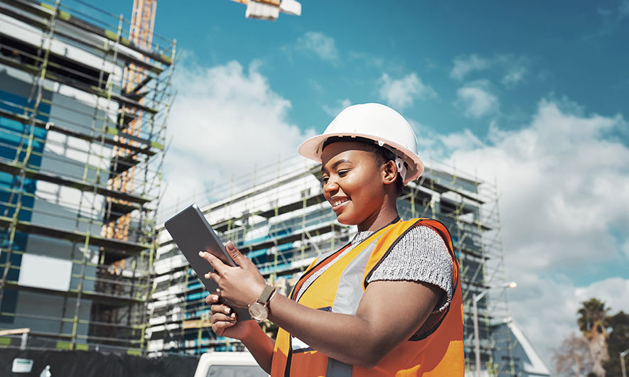 Breaking Barriers: How the Construction Industry Is Paving the Way to Attract More Women